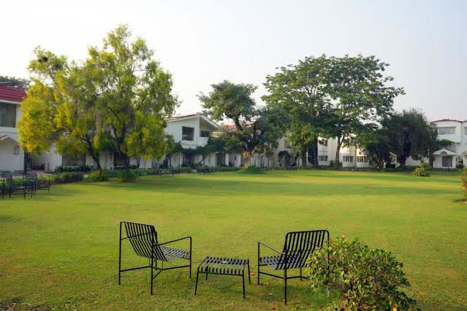 Resort Country Club Manesar overview